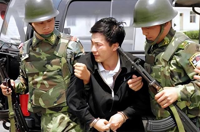 杨国栋_从四川打工仔到“北缅毒王”，5年获利4亿，被捕时他撂下一句狠话（四川在逃毒贩）