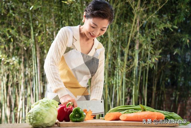 中老年人别光买保健品，建议常吃这5种食物，营养健康对身体好（老年人常吃保健品好吗）