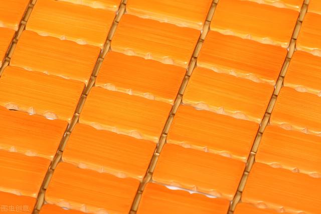 凉席_小时候每家都有凉席，草席不凉快，竹席太贵，就自己做一个（夏天用的竹凉席）