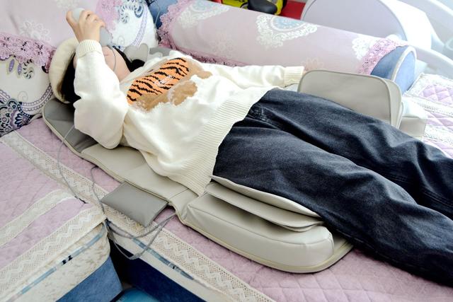 腰部按摩器哪个牌子好_几百块的按摩垫媲美万元按摩椅？起初我也不信，聊聊锐珀尔按摩垫（锐珀尔按摩椅使用方法）