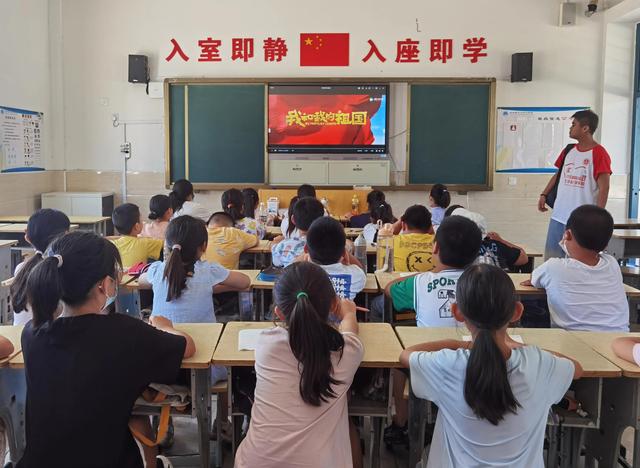 爱国教育不可少，音乐歌曲齐学习（音乐与爱国主义教育）